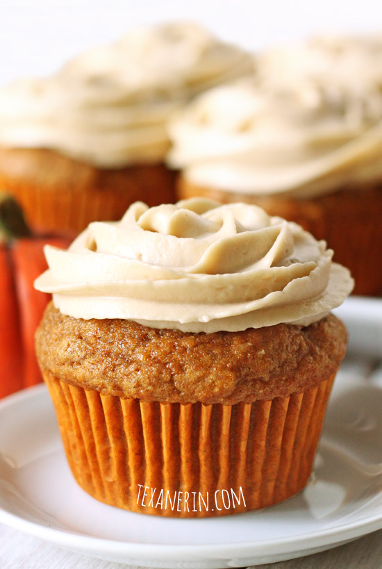 Pumpkin Cupcakes (100% whole grain) - you will not believe how moist and delicious these are! | texanerin.com