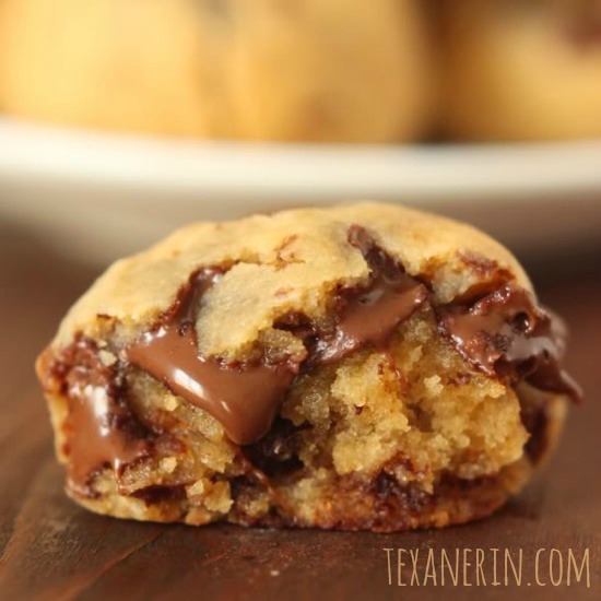 The Original Grain-free Peanut Butter Chocolate Chip Cookie Dough Bites - no white sugar, no oil, no flour! So gooey, simple and delicious! With a surprise ingredient | texanerin.com