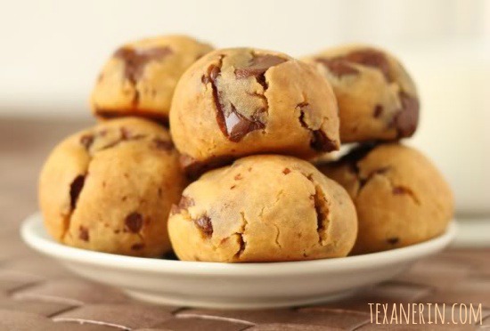 The Original Grain-free Peanut Butter Chocolate Chip Cookie Dough Bites - no flour, no sugar and no oil! Gooey, quick and easy with a surprise ingredient! | texanerin.com