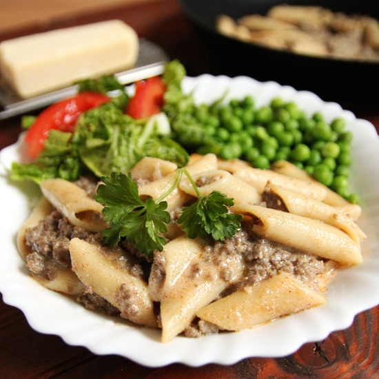 Homemade Hamburger Helper: Cheeseburger Macaroni | texanerin.com
