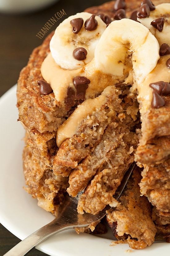 Banana Pancakes which happen to be gluten-free, 100% whole grain and dairy-free! | texanerin.com