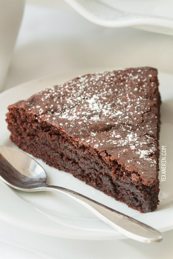 This healthier kladdkaka (Swedish sticky chocolate cake) is grain-free, gluten-free, dairy-free and 100% whole grain!