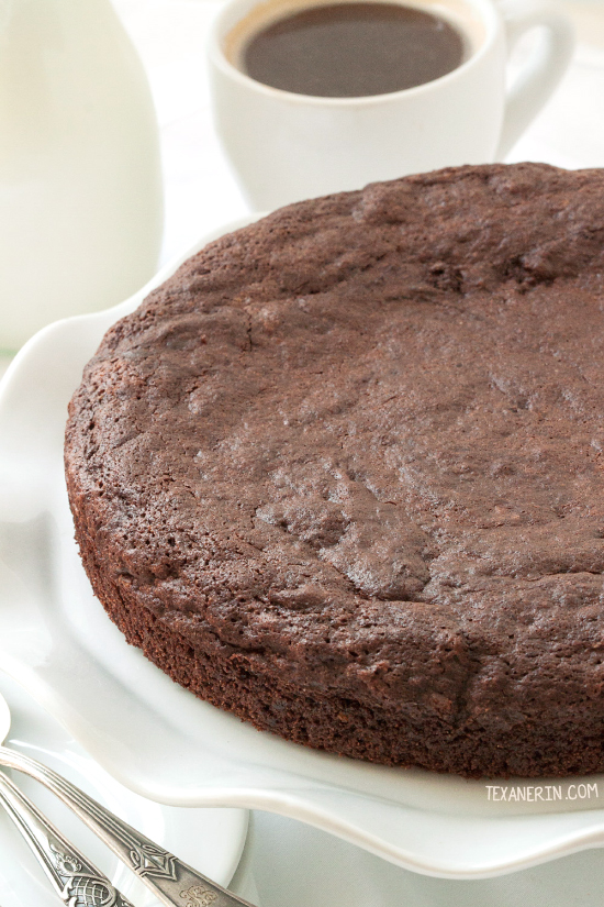 This healthier kladdkaka (Swedish sticky chocolate cake) is grain-free, gluten-free, 100% whole grain and dairy-free!