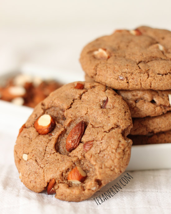 Soft and chewy maple almond butter cookies (100% whole grain, dairy-free) | texanerin.com