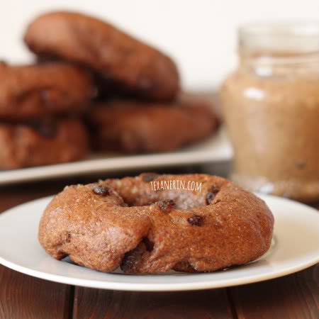 Cinnamon Raisin Bagels (100% whole wheat, vegan, dairy-free)