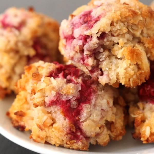 100% Whole Grain Raspberry Coconut Oat Macaroons (gluten-free, dairy-free, vegan options)