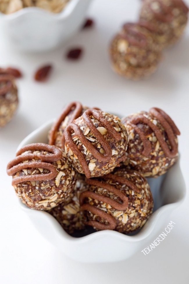 Cinnamon Raisin Oatmeal Cookie Balls (naturally vegan, gluten-free, 100% whole grain and vegan – please click through to the recipe to see the dietary-friendly options)