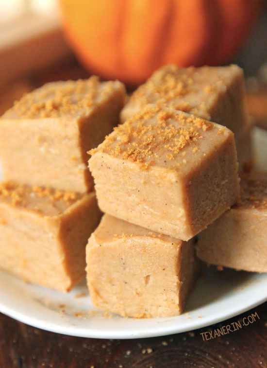 Easy 4-ingredient Pumpkin Fudge (vegan and dairy-free options)
