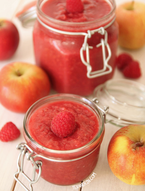 Easy Homemade Raspberry Apple Sauce (sugar-free, gluten-free, vegan)