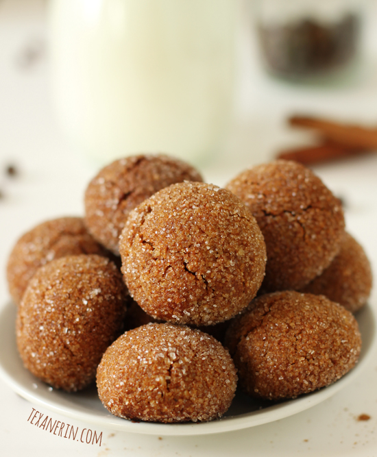 Soft and Chewy Paleo Ginger Cookies (gluten-free, grain-free, dairy-free) from texanerin.com