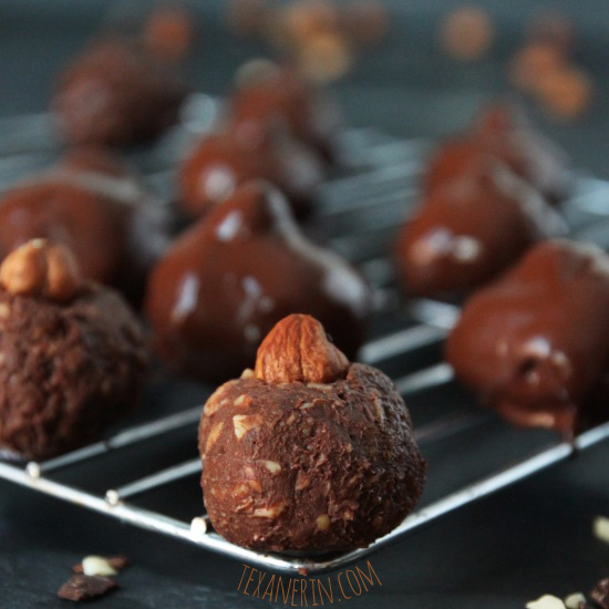 Italian Nutella Hazel Chocolates (a.k.a Baci Perugina) - super quick and easy to make and also happens to be vegan, dairy-free and naturally gluten-free! | texanerin.com