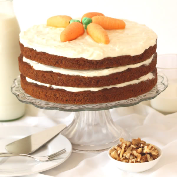 100% Whole Grain Carrot Cake | texanerin.com