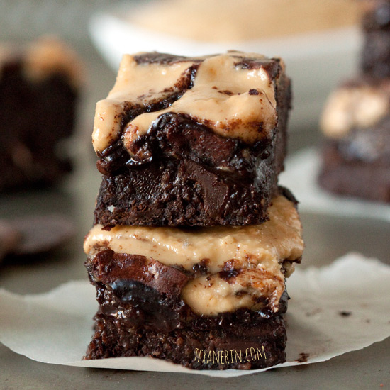 Gluten-free Chocolate Peanut Butter Brownies | texanerin.com