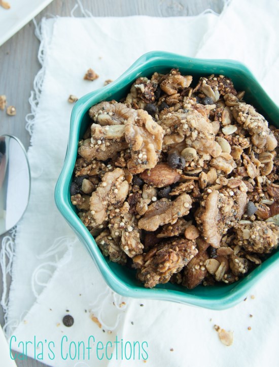 Gluten-free Assorted Nut and Seed Healthy Quinoa Granola | texanerin.com