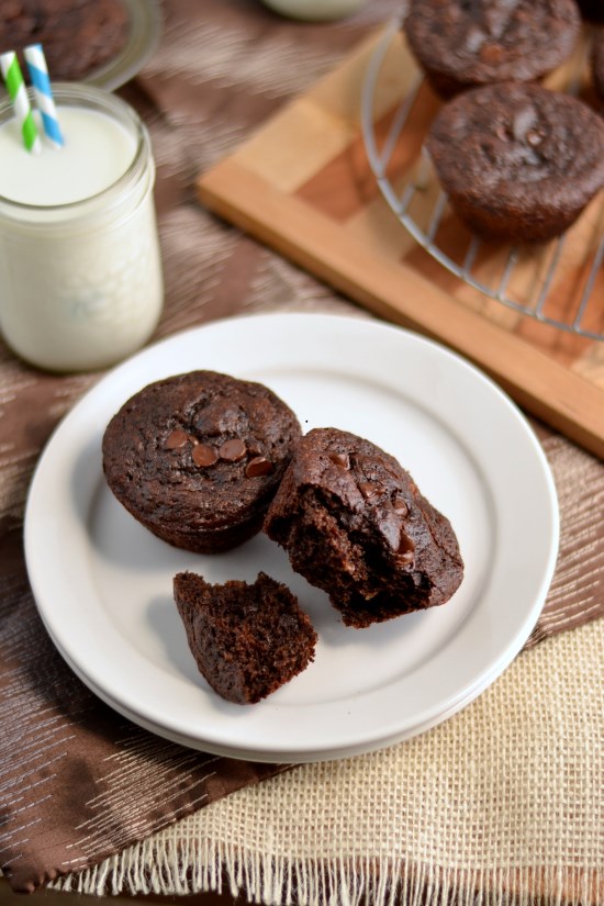 100% Whole Wheat Double Chocolate Chip Muffins | texanerin.com