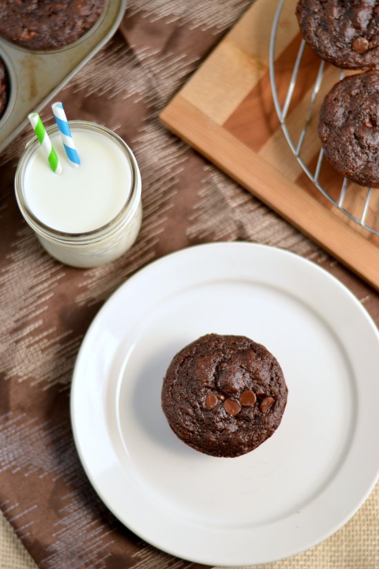 100% Whole Wheat Double Chocolate Chip Muffins | texanerin.com