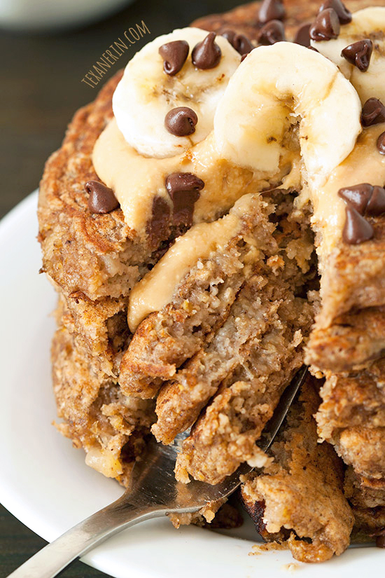 Banana Pancakes which happen to be gluten-free, 100% whole grain and dairy-free! | texanerin.com