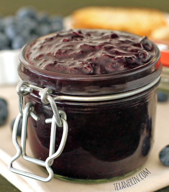 Blueberry Ginger Jam - pectin free, honey sweetened and you only need 5 minutes to put it together! | texanerin.com