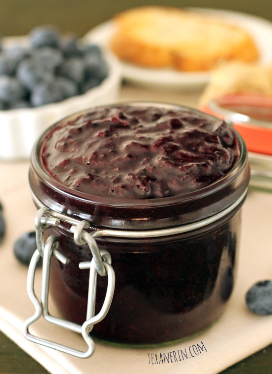 Blueberry Ginger Jam - honey sweetened, pectin free and only takes 5 minutes to put together! | texanerin.com