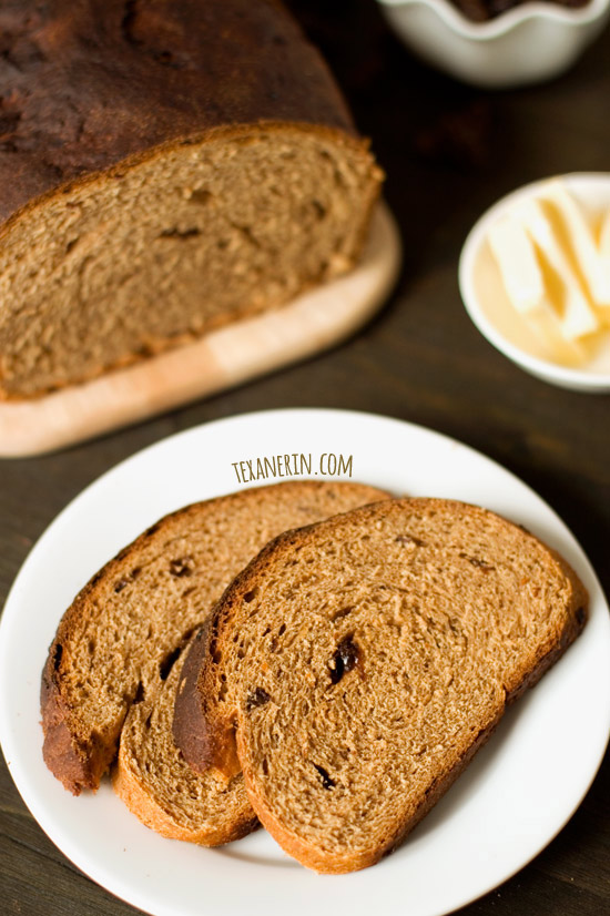Buttermilk Whole Wheat Raisin Bread | texanerin.com