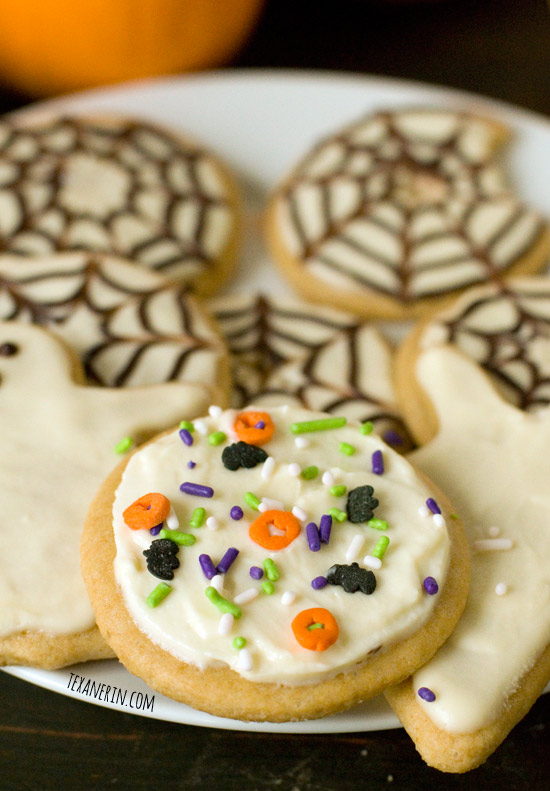 Healthier Halloween Sugar Cookies – super soft and chewy! | texanerin.com