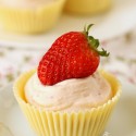 Strawberry Cheesecake Mousse (naturally GF)