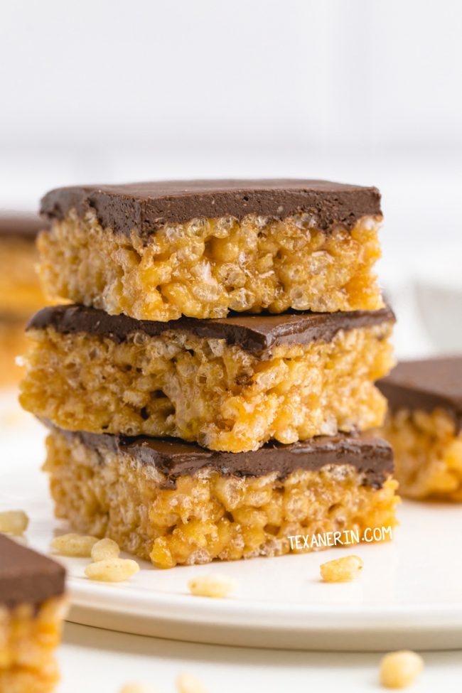 These easy peanut butter rice krispie treats are nice and chewy, naturally sweetened and incredibly quick and simple to put together! Gluten-free, 100% whole grain, vegan and with a nut-free option.