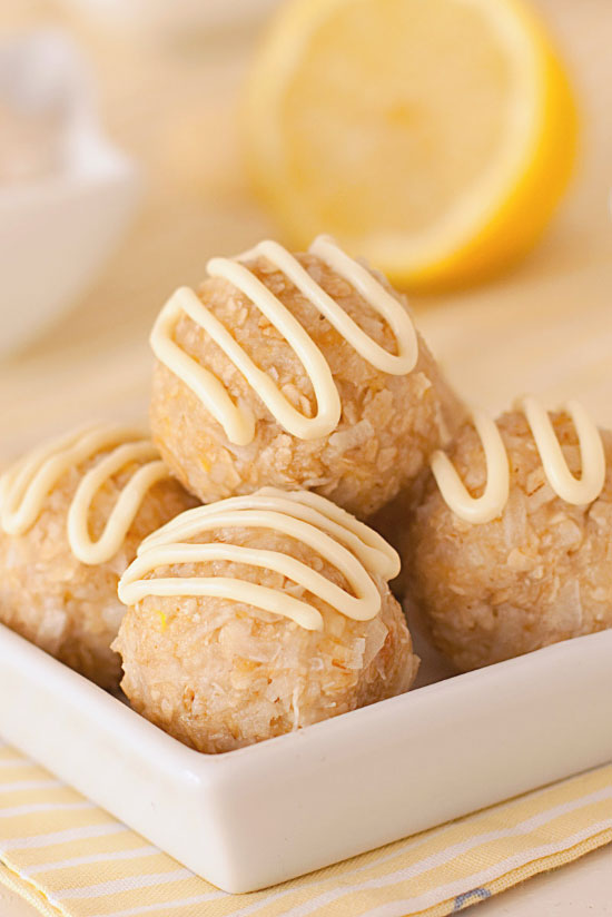Lemon Coconut Oat Balls – naturally gluten-free and sweetened with just a little maple syrup! With a vegan and dairy-free option.