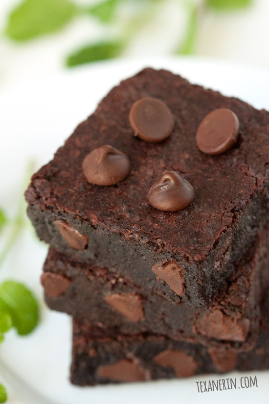 These grain-free, gluten-free and 100% whole grain mint chocolate brownies are ultra fudgy, minty, and easy to make!