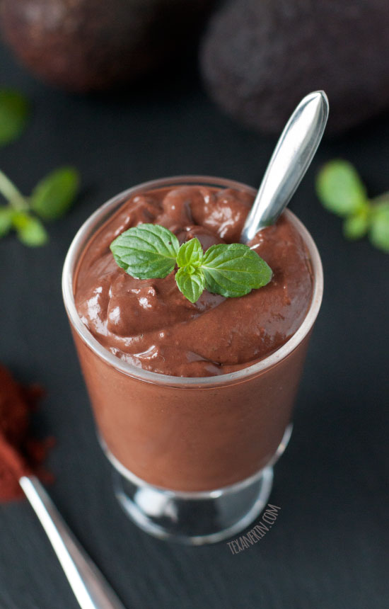 Healthy Mint Chocolate Pudding – Naturally sweetened and gluten-free. With vegan and dairy-free options!