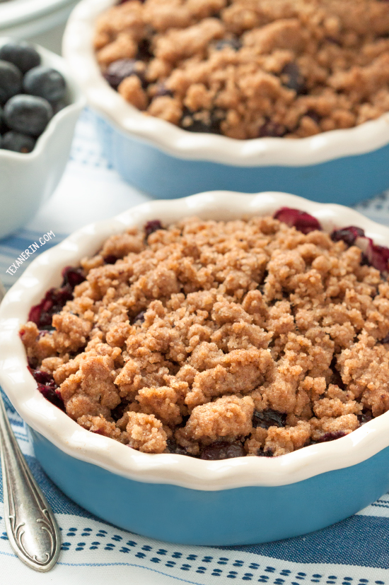 Healthier Blueberry Crisp {100% whole grain, vegan, dairy-free}