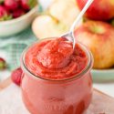 Healthy 2-Ingredient Strawberry Applesauce