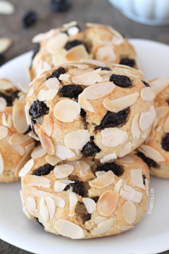Paleo Blueberry Scones {gluten-free, grain-free, dairy-free, naturally sweetened}