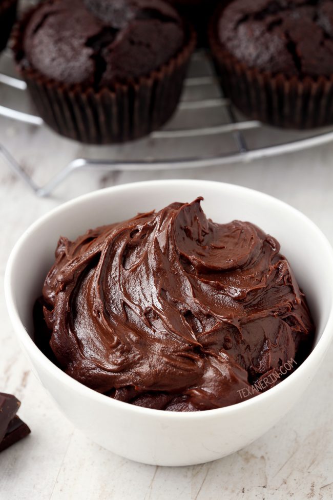 This vegan chocolate fudge frosting only uses four ingredients and is also paleo! It takes 5 minutes to make, holds up perfectly at room temperature, and can be piped. Please click through to the recipe to see all the dietary-friendly options.