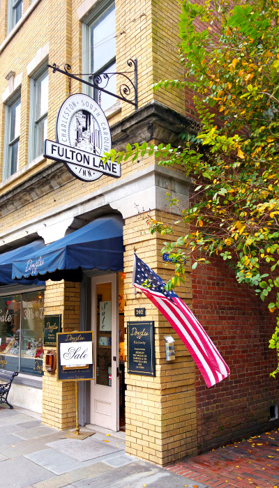 Entrance to Fulton Lane Inn