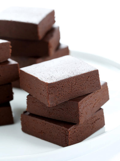 Healthy Paleo Fudge from Gluten Free on a Shoestring