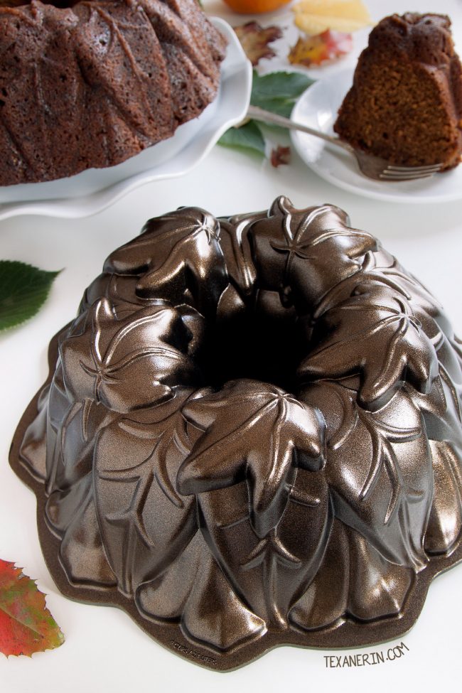 Nordic Ware Harvest Leaves Bundt Pan