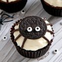 Spider Cupcakes for Halloween (gluten-free, vegan options)