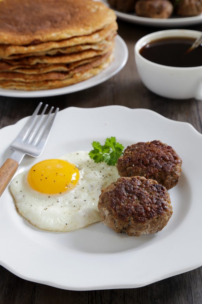 Homemade Paleo Breakfast Sausages (Whole30, GAPS-friendly, egg-free)