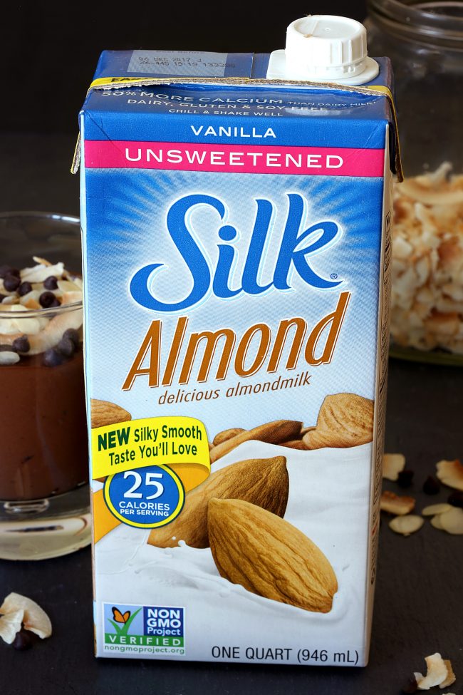 Chocolate Almond Smoothie (vegan, dairy-free, grain-free, gluten-free and grain-free)