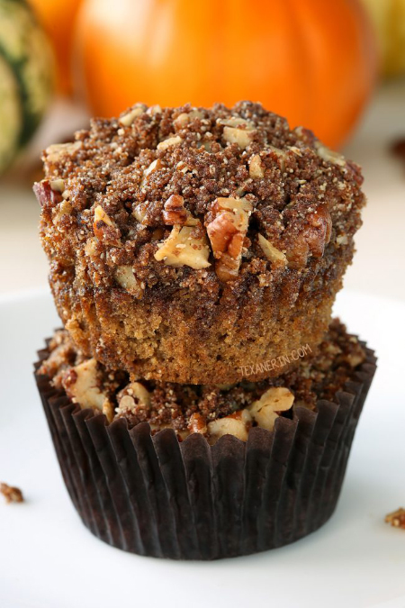 These paleo pumpkin muffins are topped with pecan streusel and have a great texture!