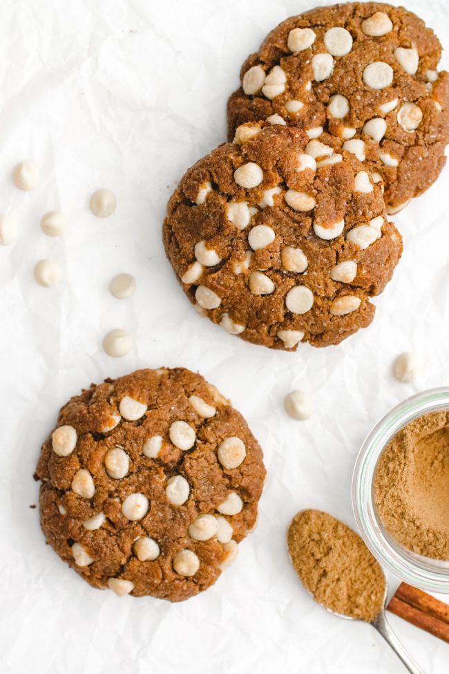 Chewy pumpkin spice cookies