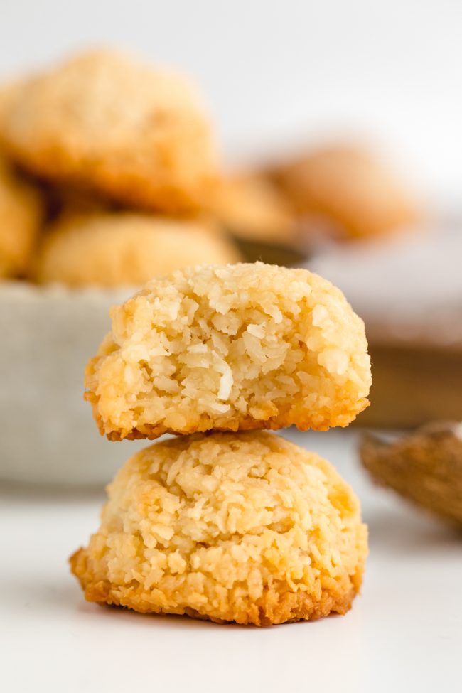 Amazing vegan coconut macaroons that are chewy on the inside and crisp on the outside! They taste like regular macaroons but are paleo and maple-sweetened.