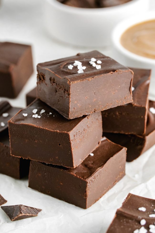 This vegan fudge is super creamy, easy to make and stays solid at room temperature! It really tastes just like traditional fudge and can also be made paleo.