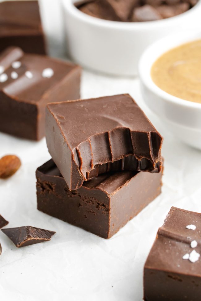 This amazingly delicious vegan fudge is super creamy, easy to make and stays solid at room temperature! It really tastes like traditional fudge and can also be made paleo.