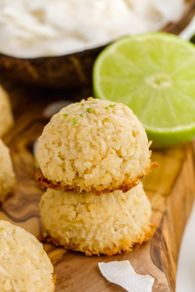 Coconut Lime Macaroons (vegan, paleo) - Texanerin Baking