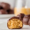 Healthy Peanut Butter Balls (vegan, gluten-free)