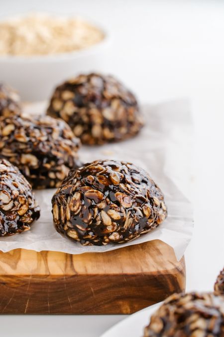 Easy Recipe for Kids to Make – no-bake chocolate oatmeal cookies