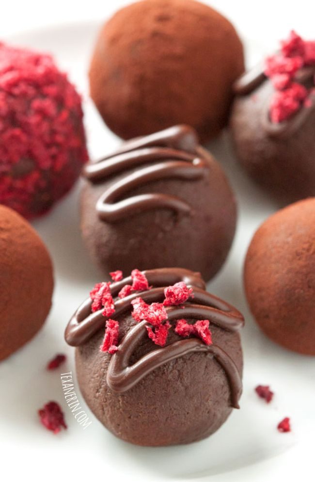 Paleo Desserts - Healthier Raspberry Truffles
