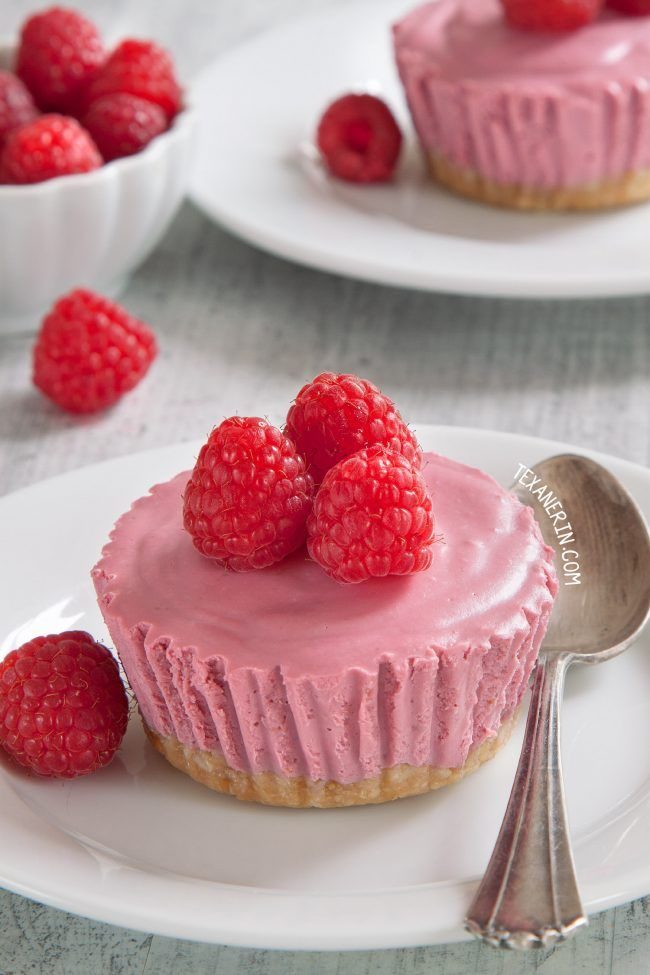 Paleo Desserts - Paleo No-Bake Raspberry Cream Pies